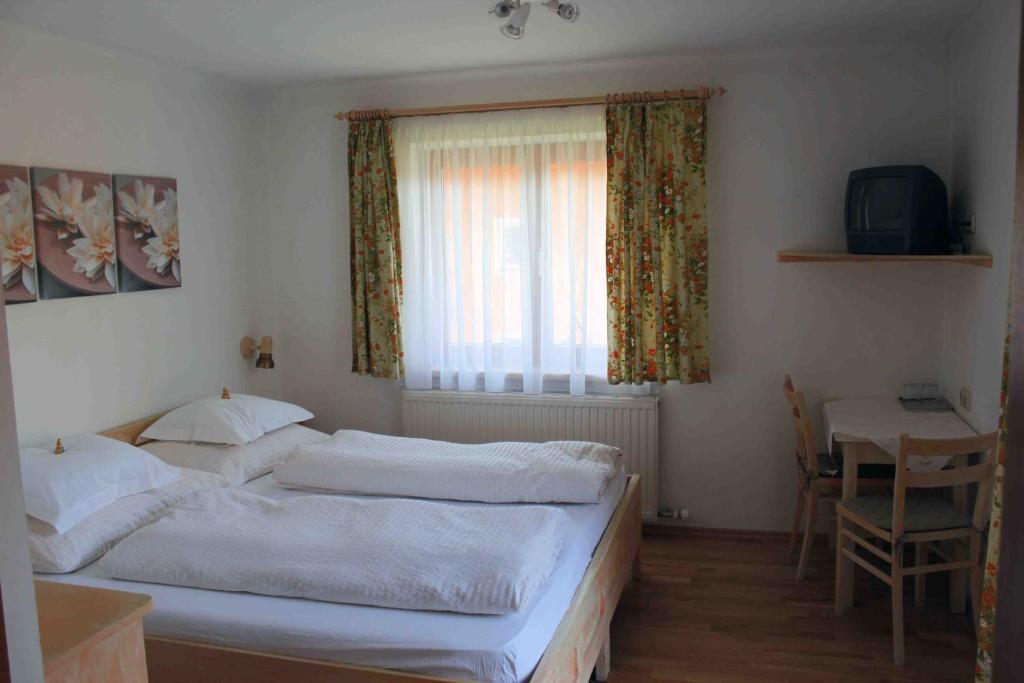 Bed and Breakfast Haus Senoner Кіцбюель Номер фото
